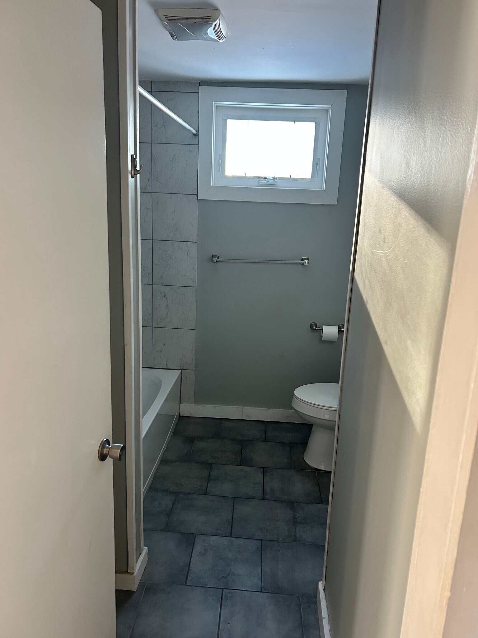 Building Photo - 48 John St
