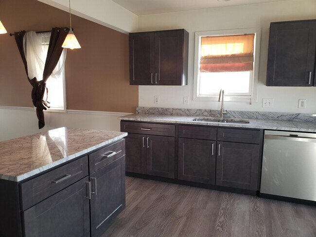 Building Photo - 5809 Phillips Rd