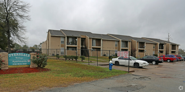 Building Photo - Dyersdale Village