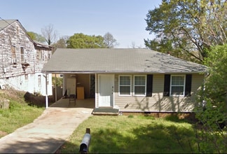 Building Photo - 2  bed 1 bath in Atlanta!