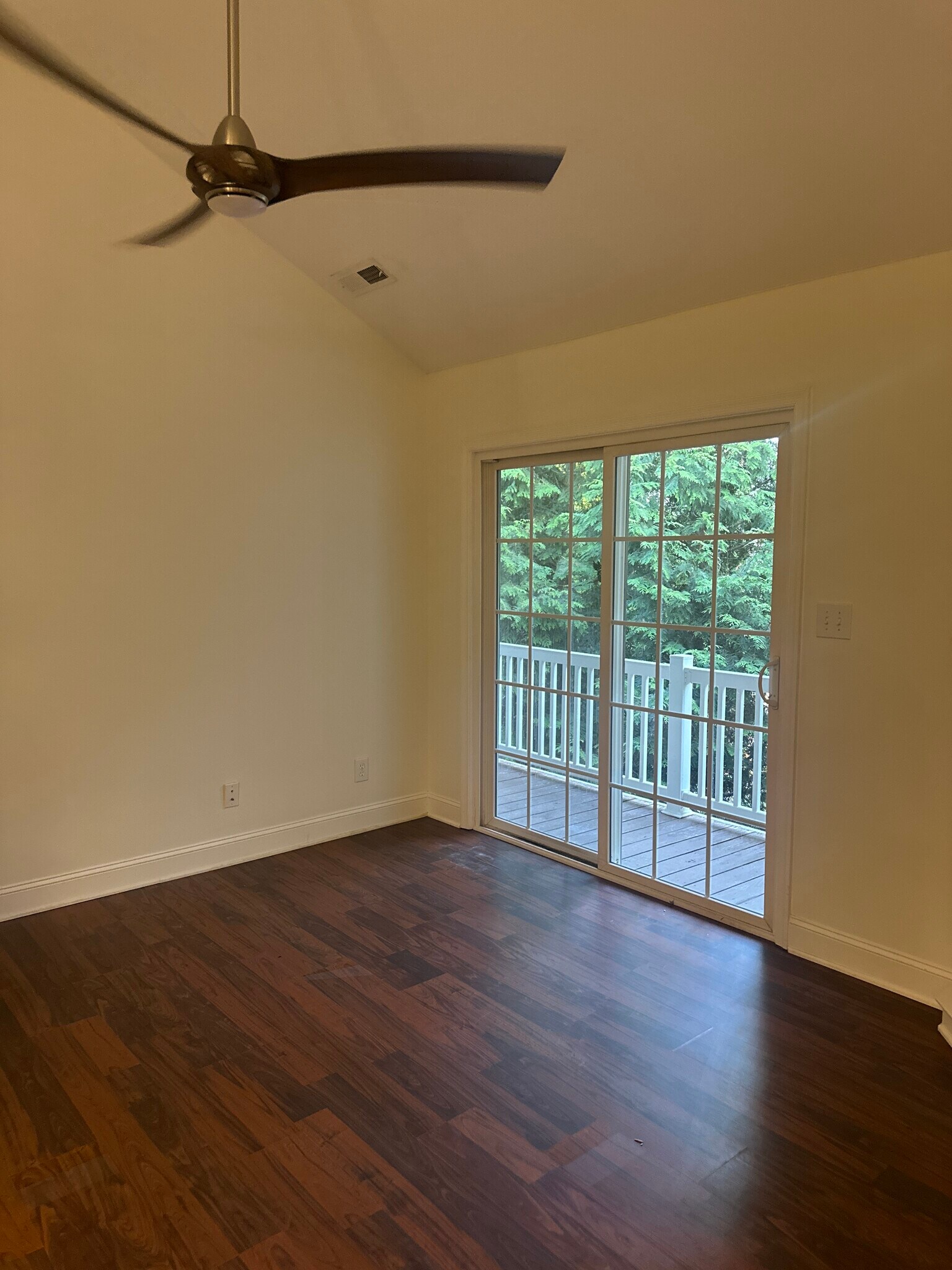 Building Photo - 623 Wyndhurst Dr