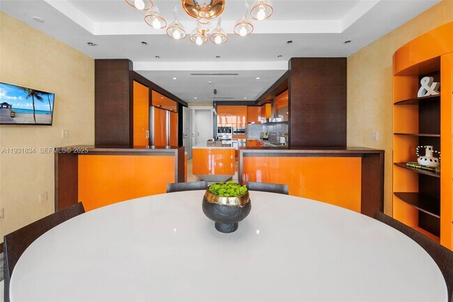 Building Photo - 7471 Fisher Island Dr