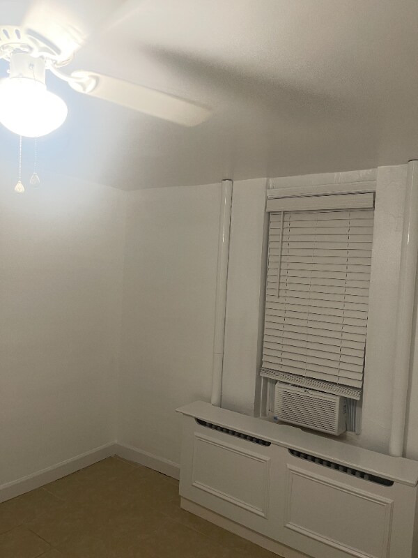 Building Photo - 701 Academy Rd