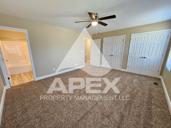 Building Photo - AVALON TOWNHOMES – LIKE NEW - 2 Bd/2.5 Ba Townhome off Topside Road with convenient access to Mar...