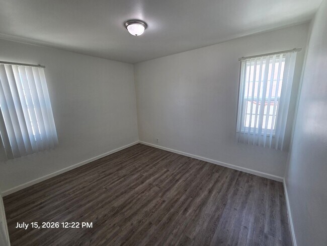 Building Photo - West Covina home with HUGE back yard!