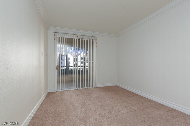 Building Photo - 210 E Flamingo Rd