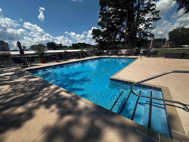 Building Photo - 142 Lake Hamilton Dr