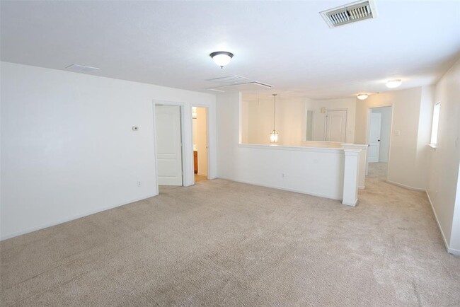 Building Photo - 3030 Sunchase Ct