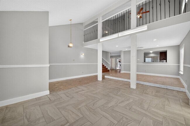 Building Photo - 7711 Del Glen Ln