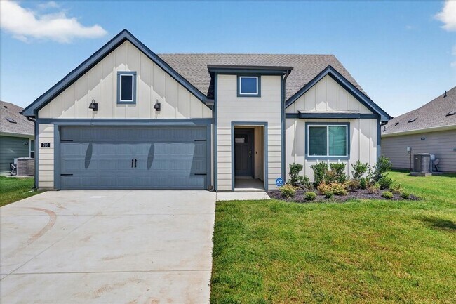 Building Photo - 728 Orchid Wy