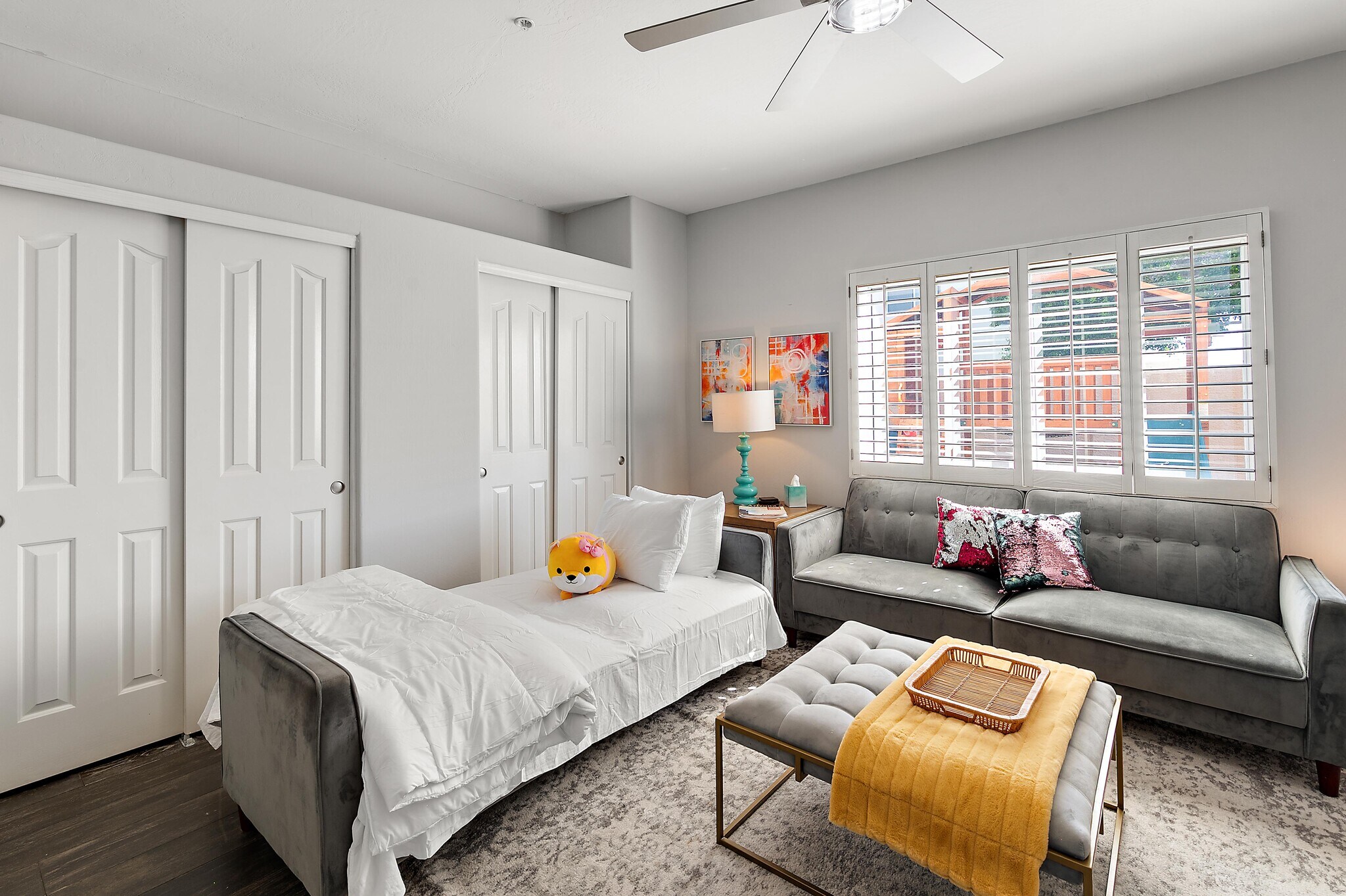 Building Photo - 13010 E Shangri La Rd