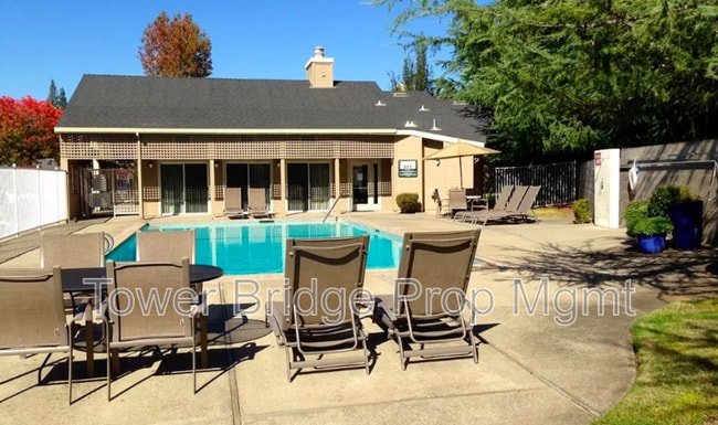 Building Photo - 11150 Trinity River Dr