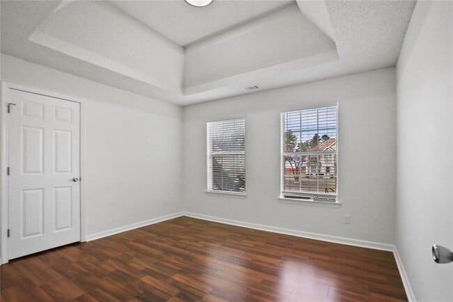 Building Photo - 197 Kyndal Dr