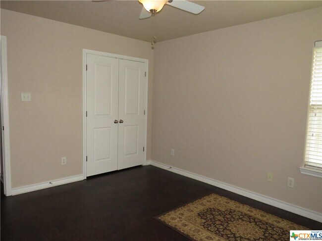 Building Photo - 4705 Bear River Trl
