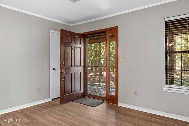 Building Photo - Home For Rent in Benton!