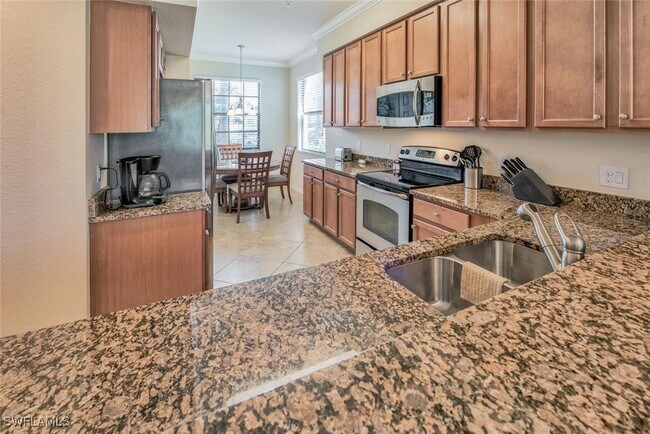 Building Photo - 9715 Acqua Ct