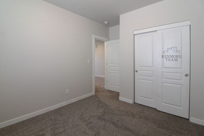 Building Photo - 5038 W 28th Ave