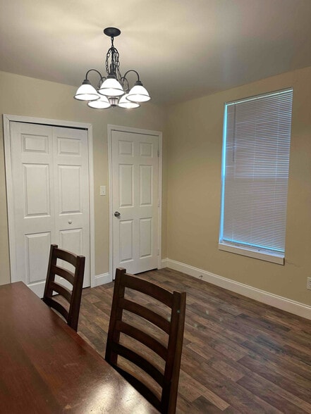 Building Photo - 2 Houston Ave