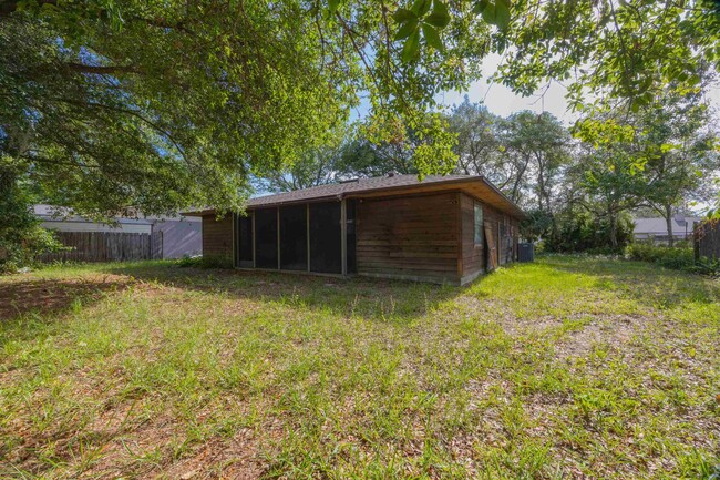 Building Photo - 114 Lobelia Rd