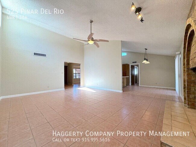 Building Photo - West El Paso 4 bed/3 bath refrig A/C Home!