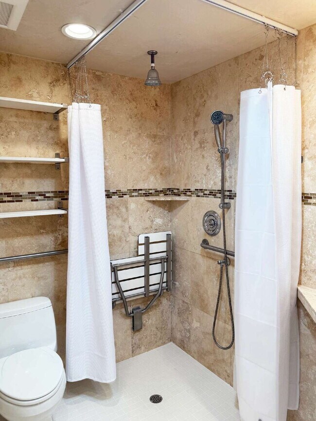 Building Photo - Updated 1-Bedroom Retreat in the Heart of the Springs.