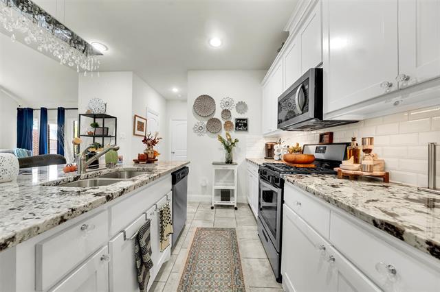 Building Photo - 345 Twin Creeks Dr