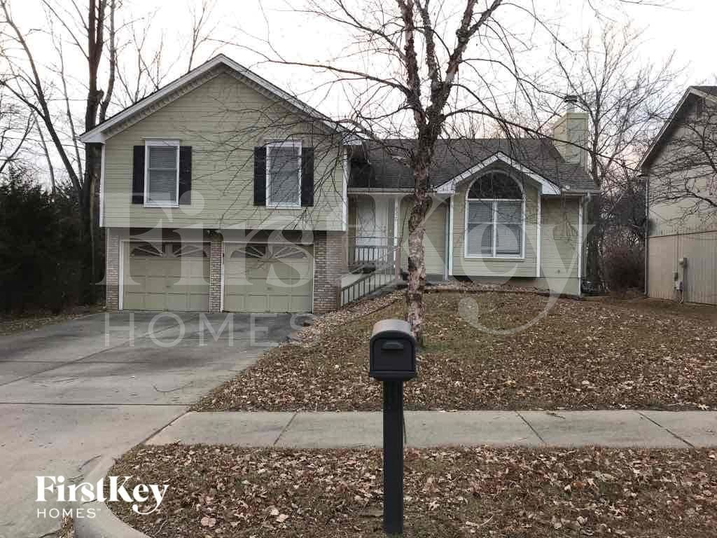 Building Photo - 8320 N Allenton Dr