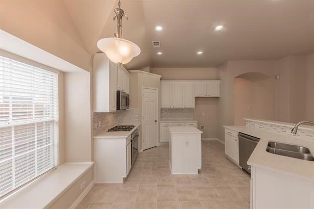 Building Photo - 2034 Westbury Ln