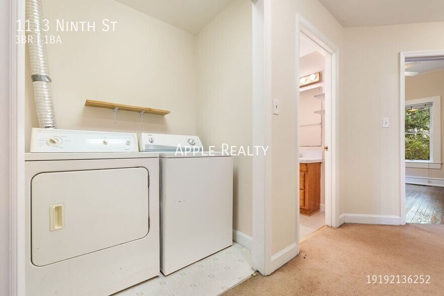 Building Photo - 1113 9th St