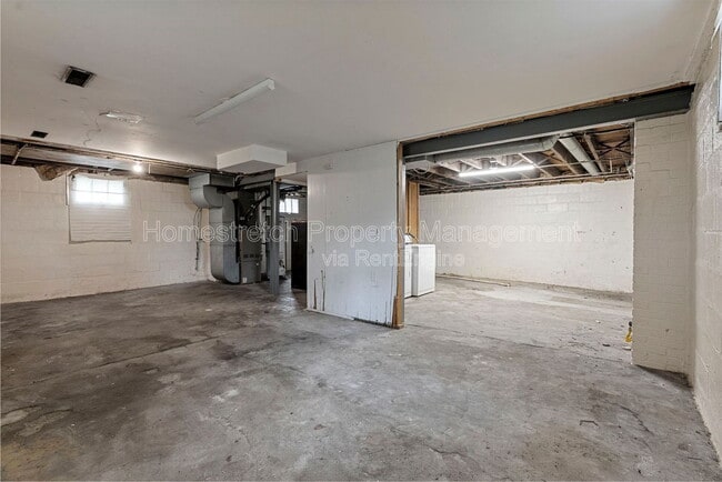 Building Photo - 3215 St Catherine St