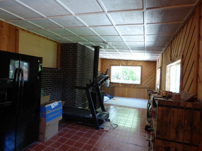 Building Photo - Great Home in a Quiet Neighborhood