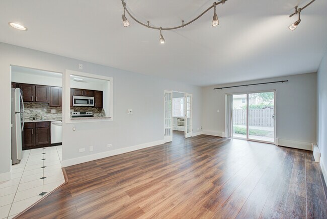 Building Photo - 2323 S Goebbert Rd