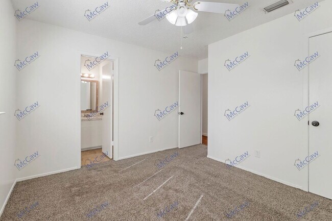 Building Photo - 3022 Kyle Rd