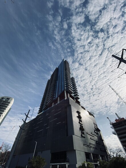 Building Photo - 70 Rainey St