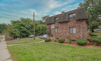 Building Photo - Maple Heights