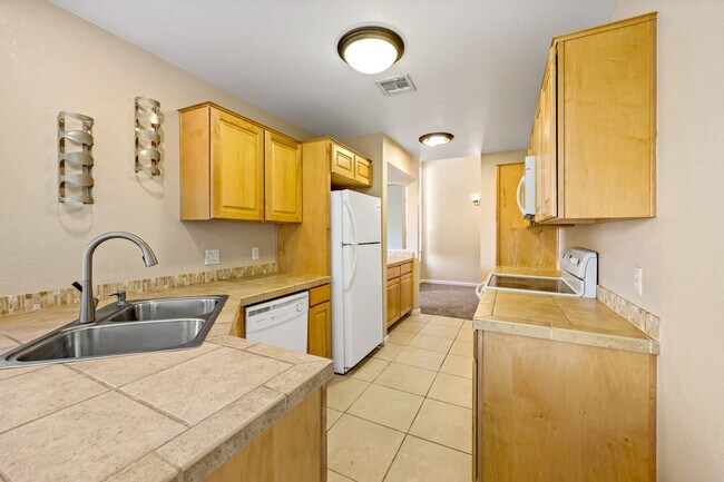 Building Photo - Foothills Condo Living