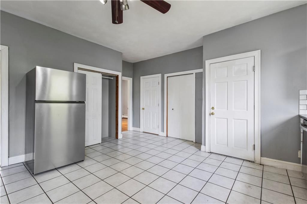 Building Photo - 11 Roosevelt St