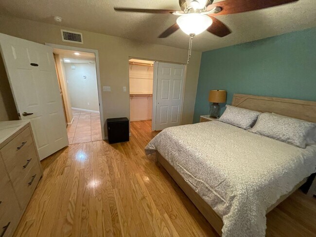 Building Photo - OFFERED FURNISHED OR UNFURNISHED - With view of the Yuma valley!