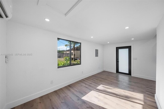 Building Photo - 6911 NW 4th Ct