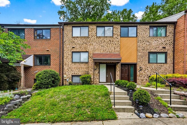 Building Photo - 8957 Skyrock Ct