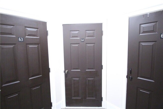 Building Photo - 11 Perimeter Center E