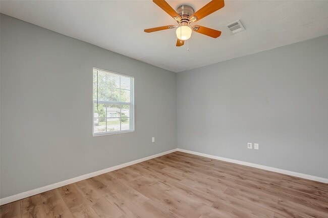 Building Photo - 6823 Goforth St