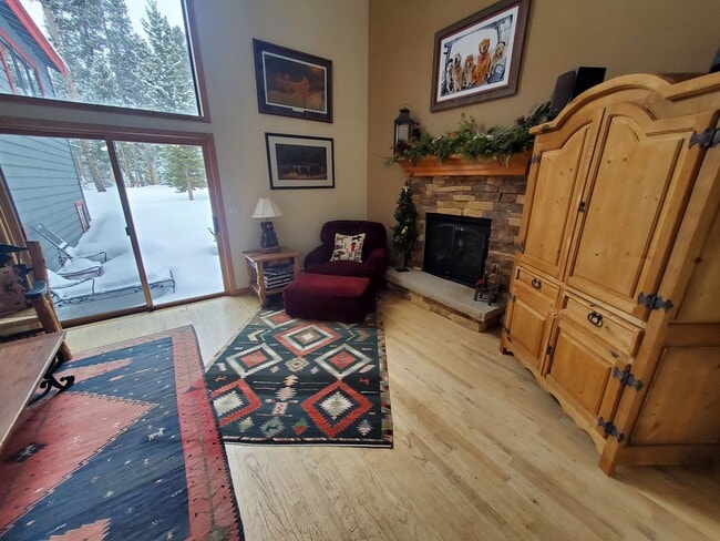Building Photo - Extended Winter rental-Flexible lease term...