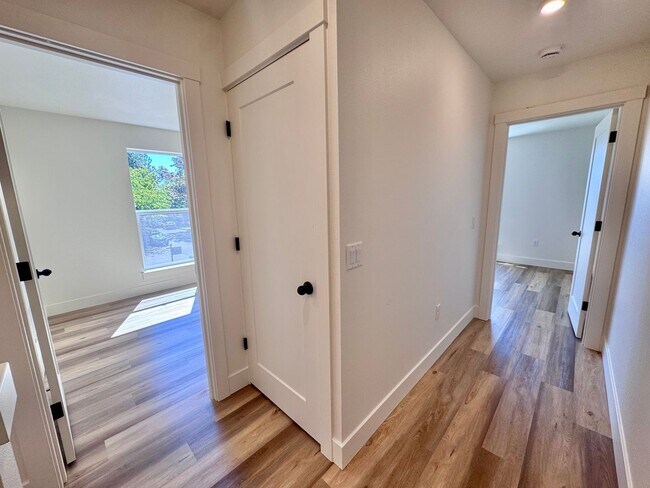 Building Photo - 1/2 OFF FIRST MONTHS RENT! New Construction, Beautiful, Townhomes! 2 & 3 BEDRM UNITS AVAILABLE