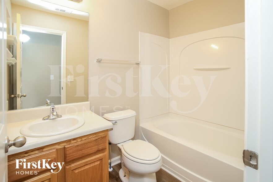 Building Photo - 292 Hiawassee Dr