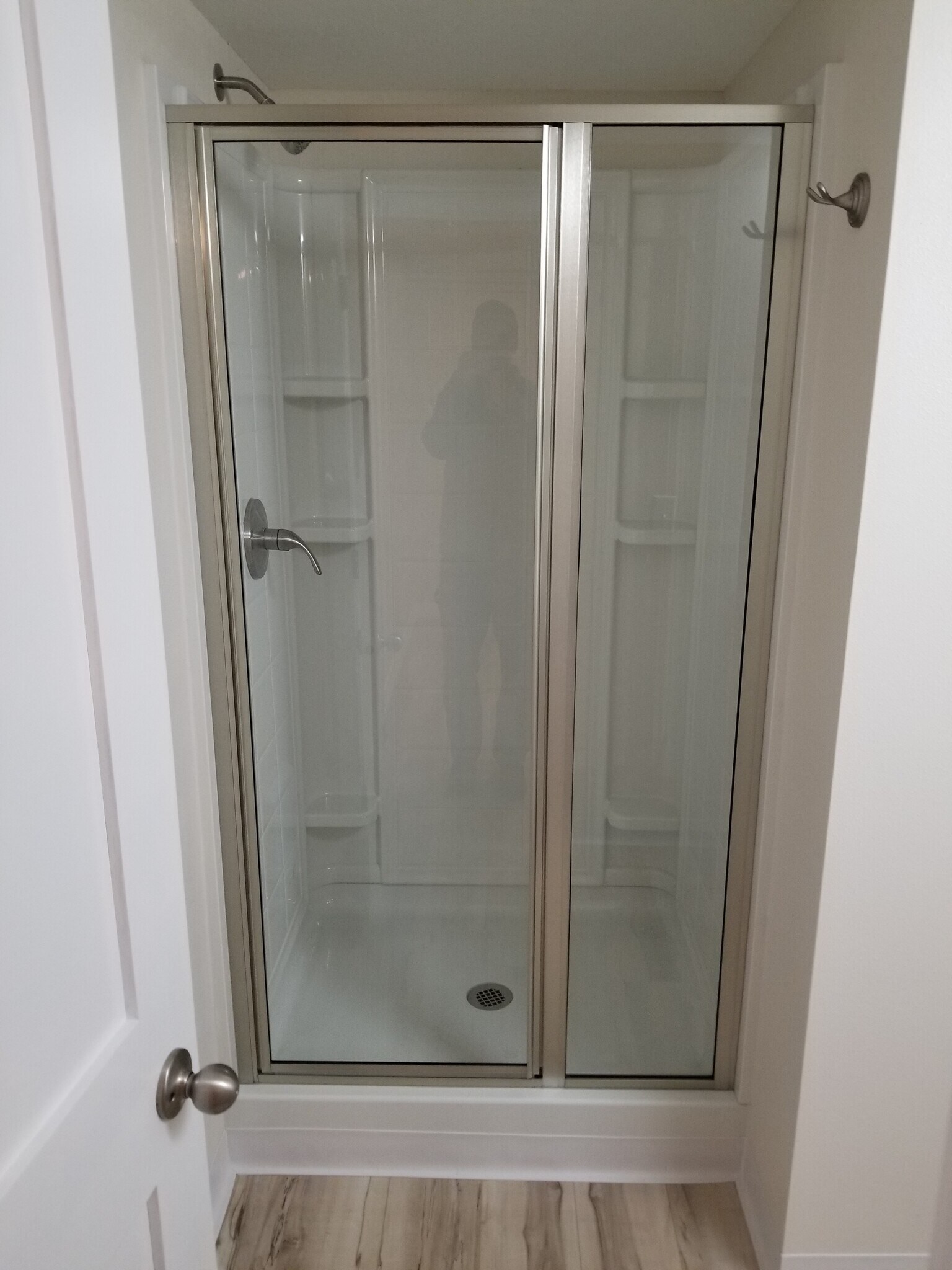 Shower - 98 W Lincoln Ave