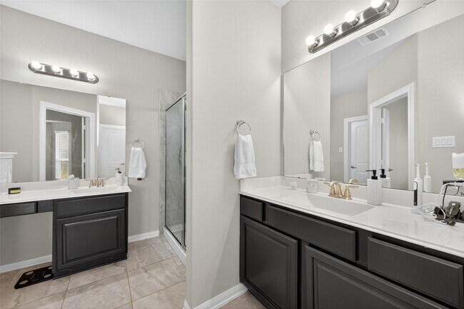 Building Photo - 12519 King Harry Dr