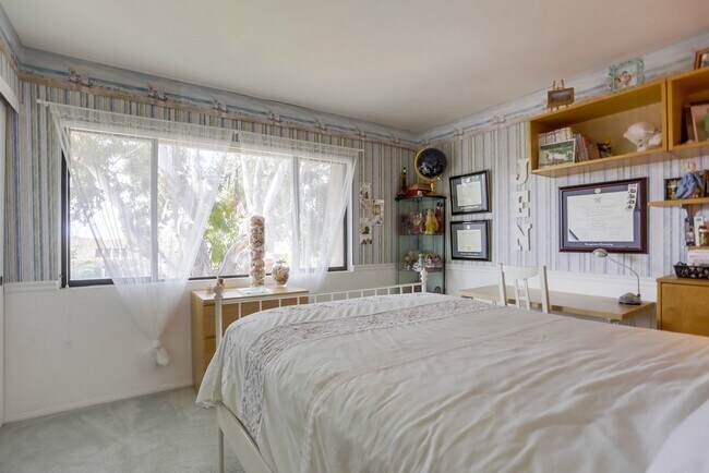 Building Photo - Beautiful La Jolla Alta Home!