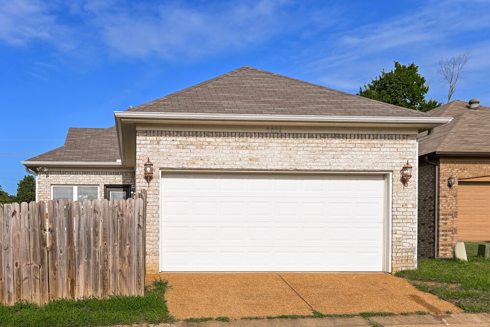 Building Photo - 3024 Magnolia Dr
