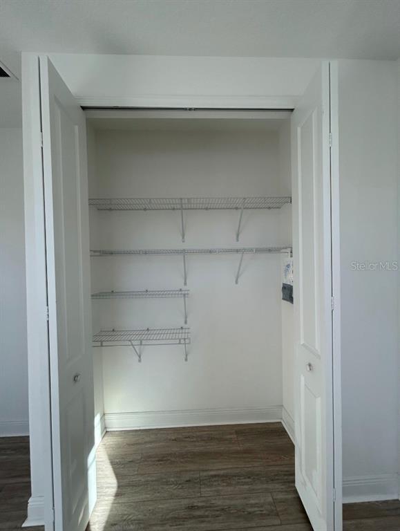 Building Photo - 9918 Summerlake Groves St